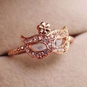 Masquerade Style Mask Rhinestone Ring